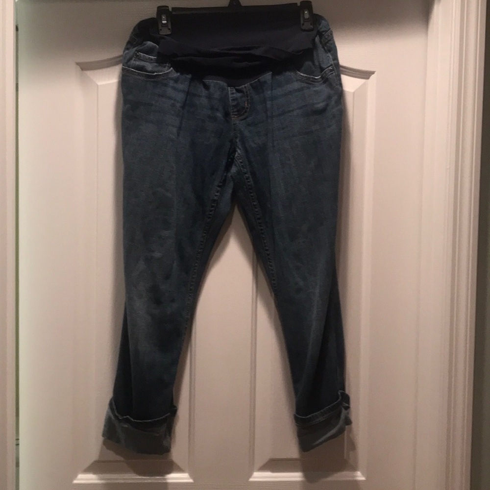 Maternity capris